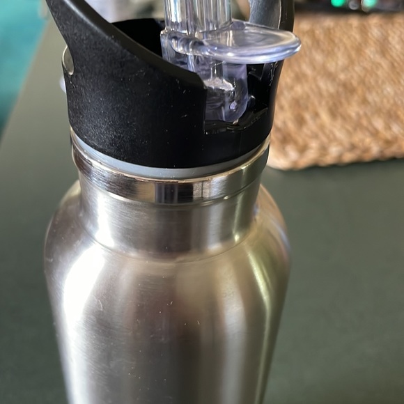 Exquis metal water drink bottle - Picture 4 of 5